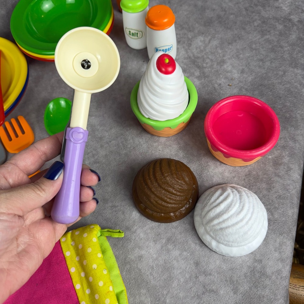 Play Food Kitchen Set Barbie Dishes Ice Cream Hot Dog Utensils Oven Mitt Mix Lot - Picture 4 of 9